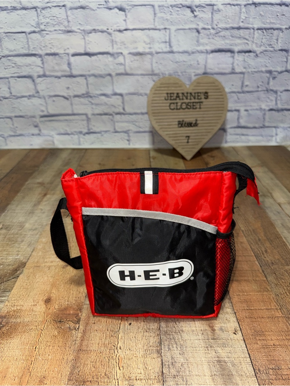 HEB Insulated Canvas Zipper Cooler Lunch Bag 
I cannot confirm this is brand new